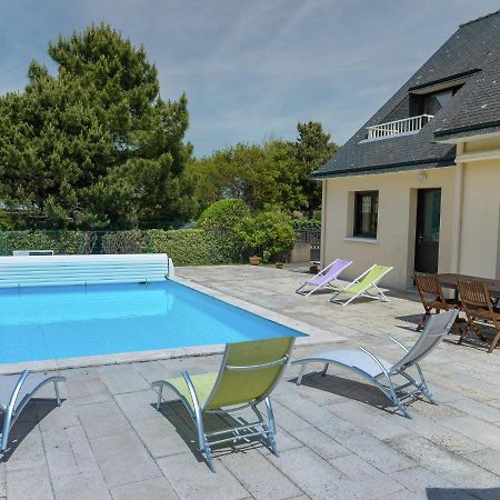 Spacious Villa In Concarneau With Swimming Pool Extérieur photo